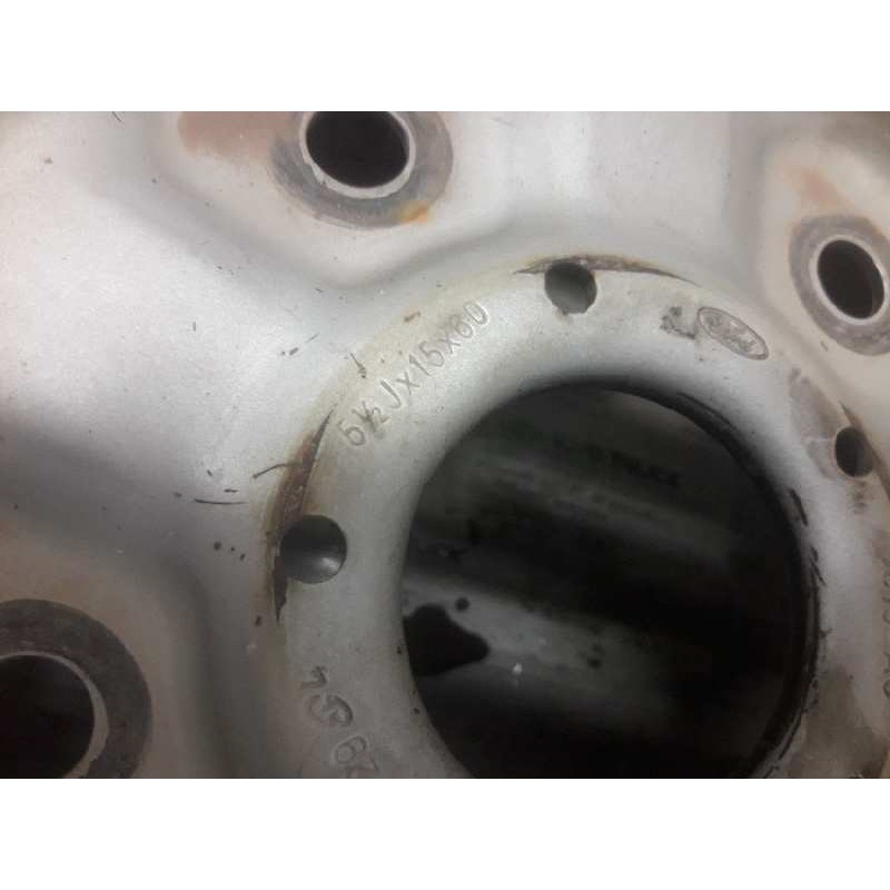 Recambio de llanta para ford transit mod. 2000 combi ft 260 2.0 corto referencia OEM IAM  5 1/2J X 15 X 60 15''-5 TORNILLOS - Blanco 2