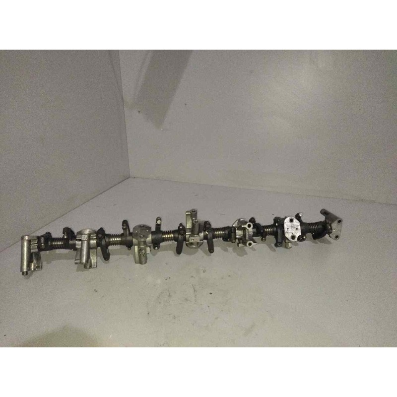Recambio de eje balancines para volvo fl 240 fg 4x2 cabina para grupos (l4h1c) referencia OEM IAM 21242533 21242550 21294974 - Blanco 2