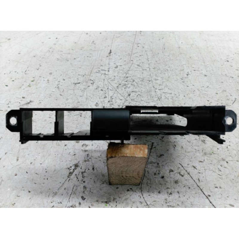 Recambio de guarnecidos consola de mandos para seat ibiza (6l1) fresh referencia OEM IAM 6L1858815 2