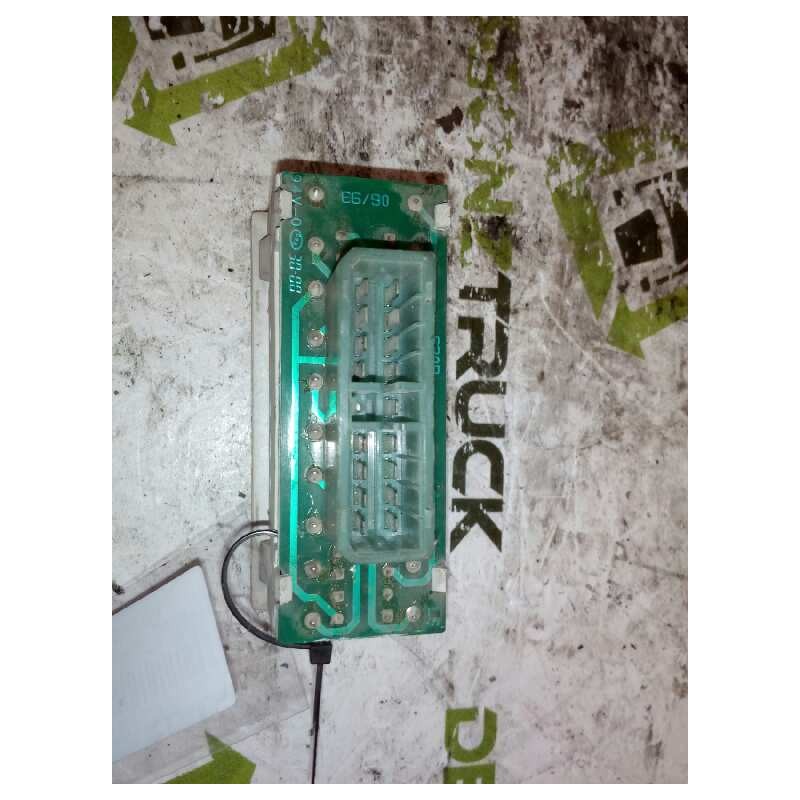 Recambio de cuadro instrumentos para astra trucks ....... ....... referencia OEM IAM 98474384 - Amarillo 3