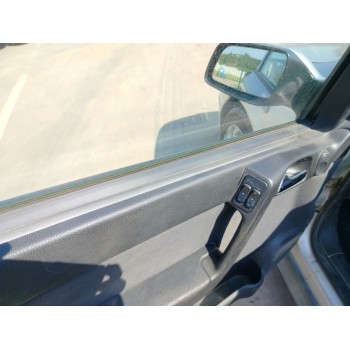 opel astra g berlina del año 2002