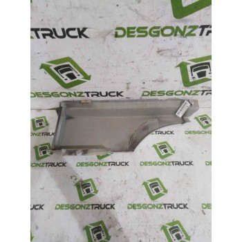 Recambio de molduras delanteras para renault b 120-35/55/65 messenger e2 2.8 diesel referencia OEM IAM  DERECHA 