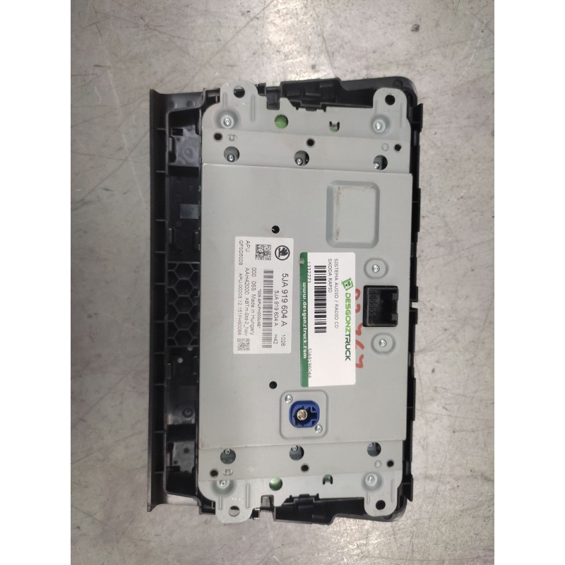 Recambio de sistema audio / radio cd para skoda rapid ambition referencia OEM IAM 5JA919604A - Blanco 2