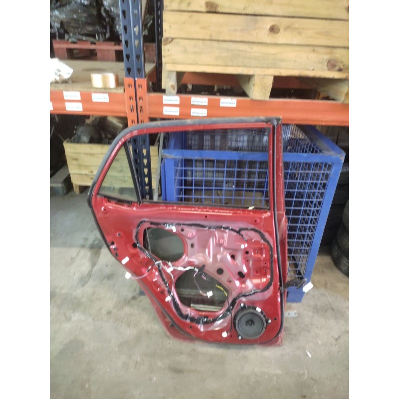 Recambio de puerta trasera derecha para toyota auris active referencia OEM IAM 6