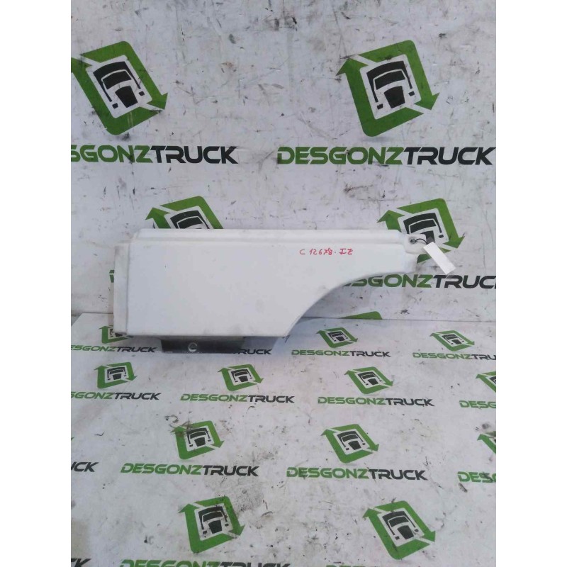 Recambio de molduras delanteras para renault b 120-35/55/65 messenger e2 2.8 diesel referencia OEM IAM  IZQUIERDA 