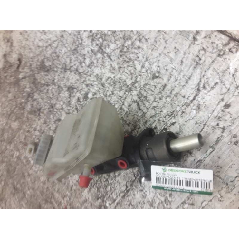 Recambio de bomba freno para volkswagen t4 transporter/furgoneta (mod. 1991) referencia OEM IAM 701611303C - Blanco 2