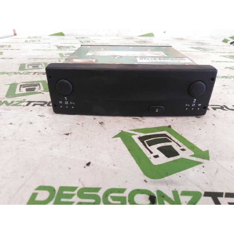 Recambio de tacografo para renault midlum fg  xxx.10/b e3 cabina doble referencia OEM IAM 5001863935 SRQ1006 2416RKA