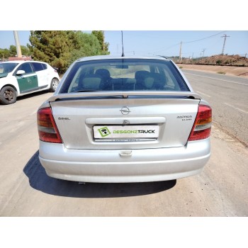opel astra g berlina del año 2002