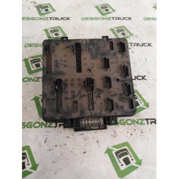 Recambio de caja reles / fusibles para renault midlum fg  xxx.10/b e3 cabina doble referencia OEM IAM 5010392687 134305121101 