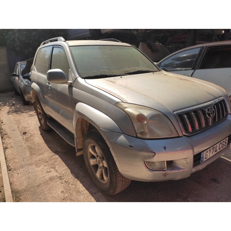 toyota land cruiser (j12) del año 2003