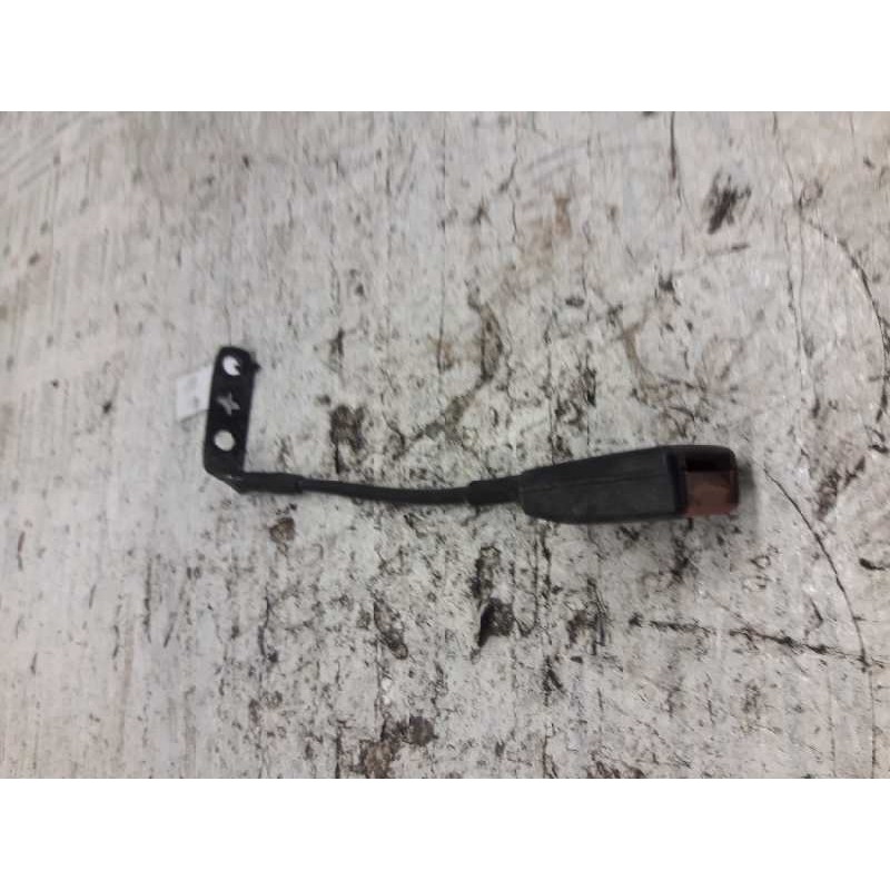 Recambio de enganche de cinturon delantero izquierdo para nissan patrol (k/w260) corto ta referencia OEM IAM 2
