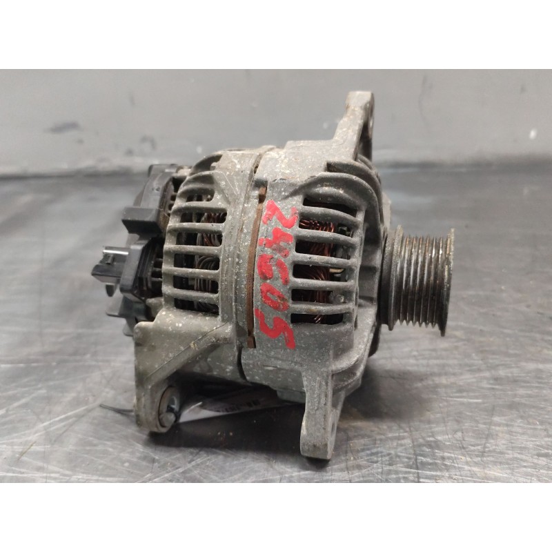 Recambio de alternador para iveco daily iv furgoneta 35c12 v, 35c12 v/p, 35s12 v, 35s12 v/p referencia OEM IAM 504009978 - Blanco 2