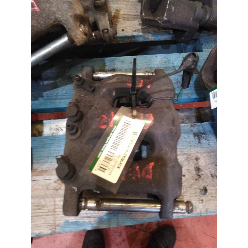 Recambio de pinza freno delantera derecha para nissan cabstar e referencia OEM IAM 216174 BENDIX 