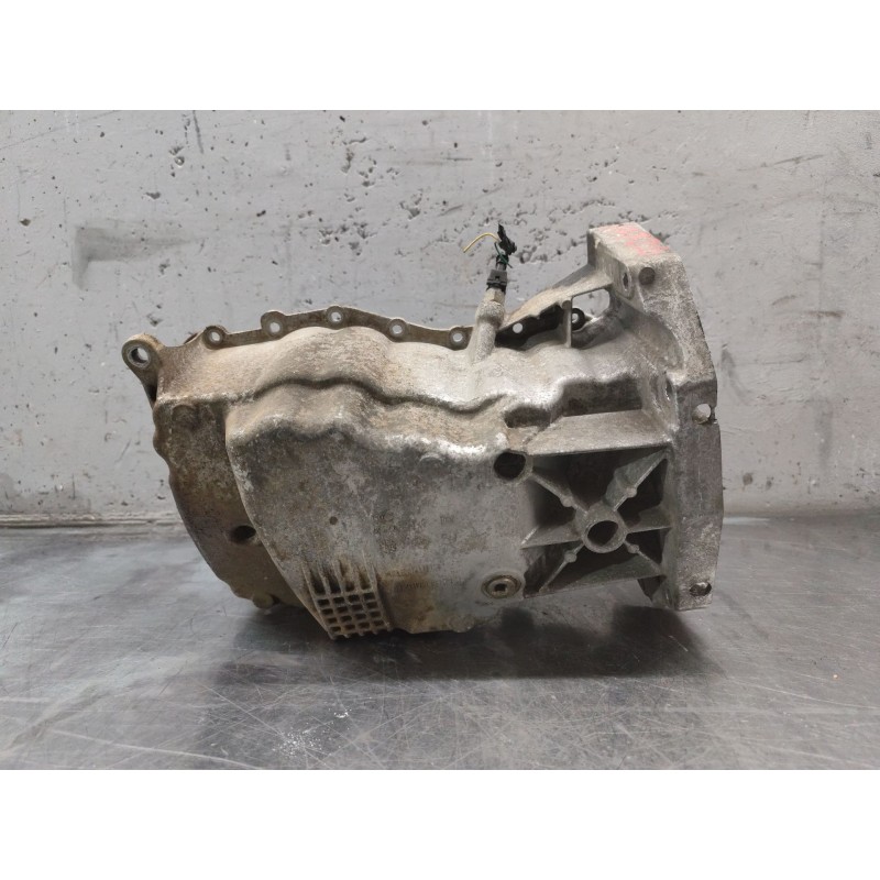 Recambio de carter para nissan note (e11e) acenta referencia OEM IAM 8200318813 - Rojo 3