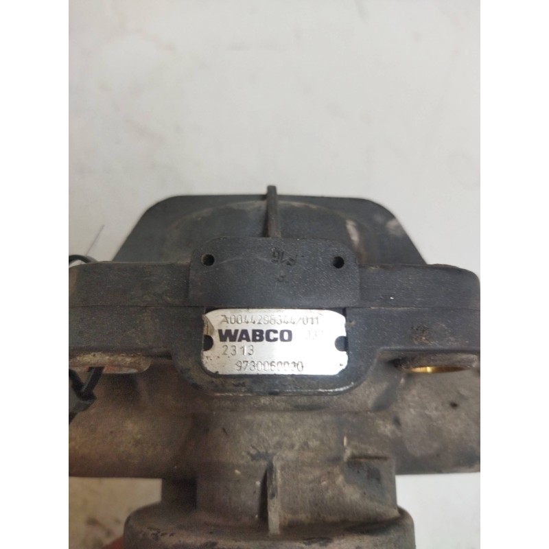 Recambio de valvula aire para mercedes-benz actros bm 963.510 2-achser 1851 4x2 sattelzugmaschine l bigspace referencia OEM IAM - Blanco 3