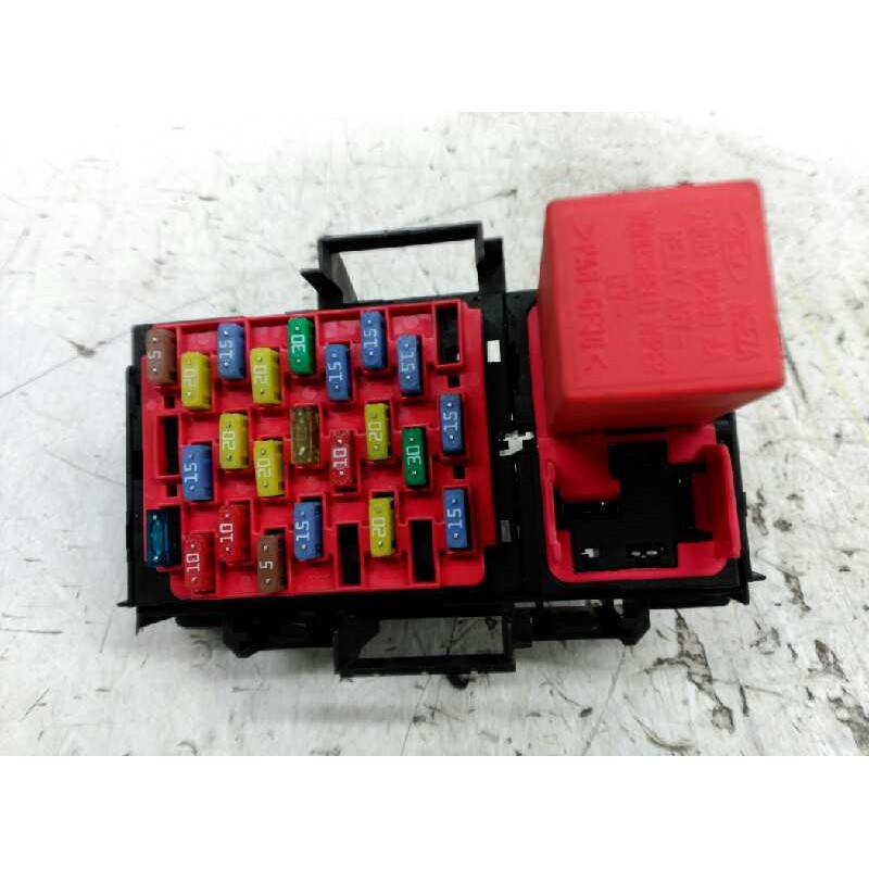 Recambio de caja reles / fusibles para ford transit caja cerrada, corta (fy) (2000 =>) ft 260 2.0 referencia OEM IAM 4401681 - Blanco 3