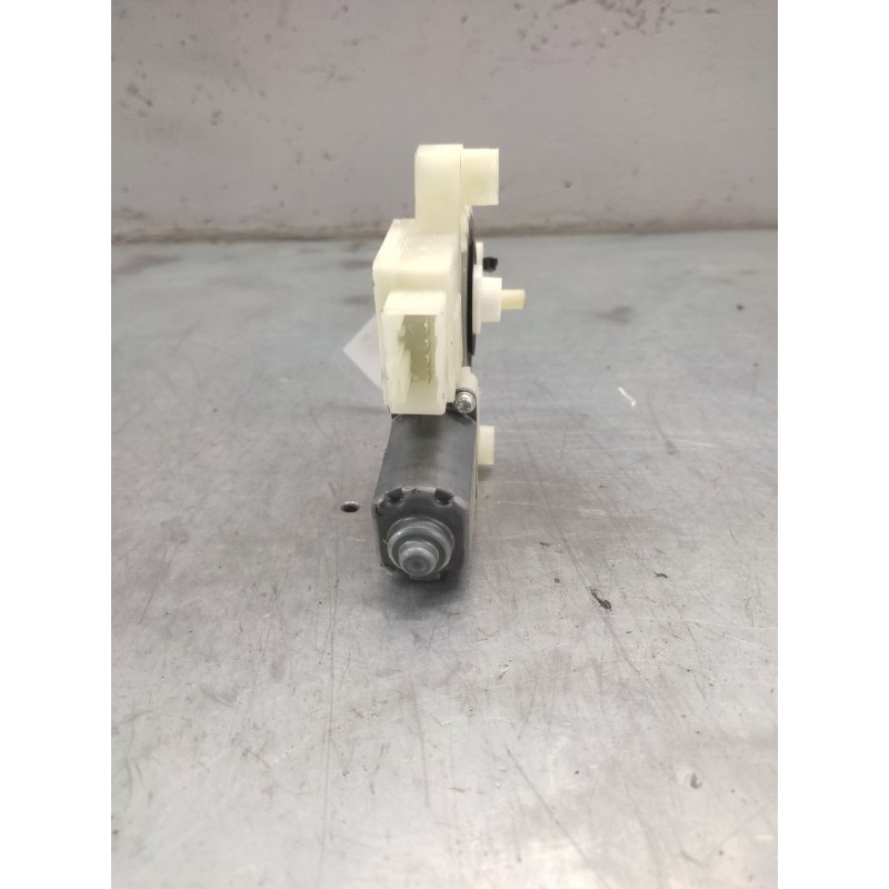 Recambio de motor elevalunas trasero derecho para skoda rapid ambition referencia OEM IAM 5JA959812L  6 PINS - Blanco 4
