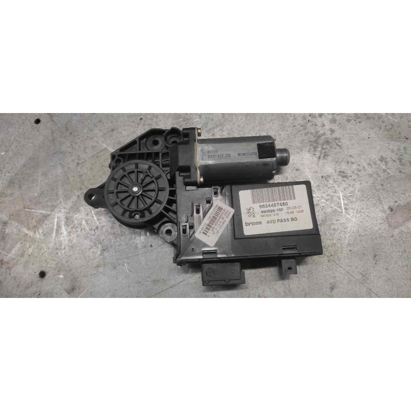 Recambio de motor elevalunas delantero derecho para peugeot 307 (s1) 1.6 hdi referencia OEM IAM 9634457480 990829100 3
