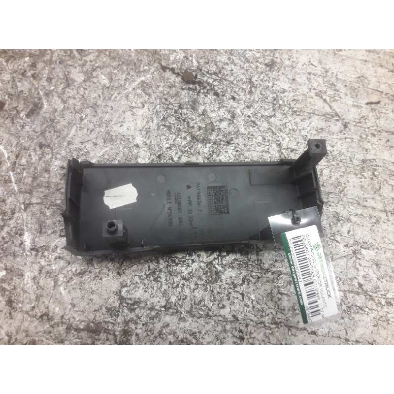 Recambio de guarnecido superior volante para peugeot partner (s1) break referencia OEM IAM 96194476ZL 2