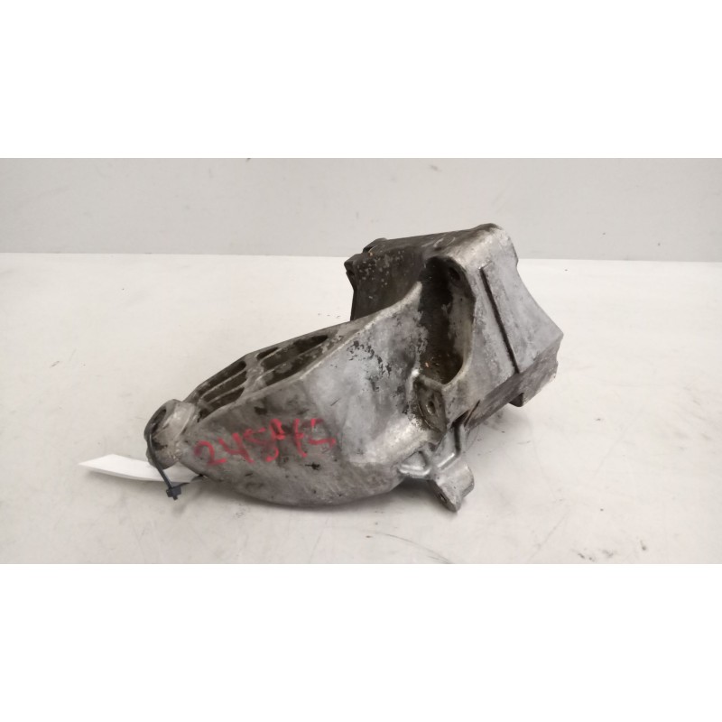 Recambio de soporte motor para riocar march 07 referencia OEM IAM A6512231704 - Blanco 2