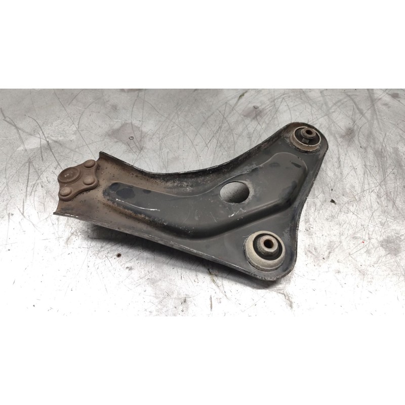 Recambio de brazo suspension superior delantero izquierdo para peugeot 207 sw confort referencia OEM IAM - Blanco 2