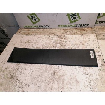 MOLDURA PUERTA TRASERA IZQUIERDA 1308058070 82 CM 