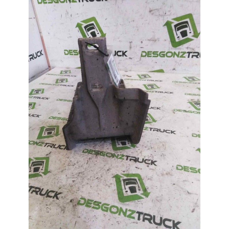 Recambio de peldaño izquierdo para renault b 120-35/55/65 messenger e2 2.8 diesel referencia OEM IAM 5000370934 - Blanco 2
