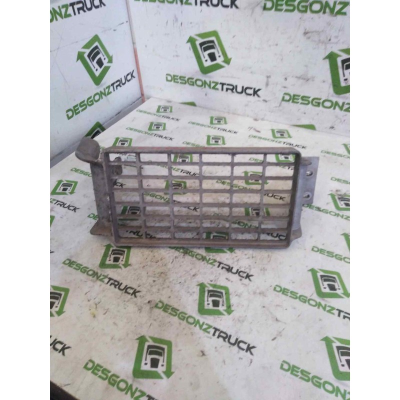 Recambio de peldaño izquierdo para renault b 120-35/55/65 messenger e2 2.8 diesel referencia OEM IAM 5000370934 - Blanco 5