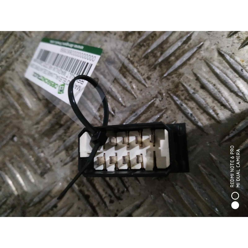 Recambio de mando elevalunas delantero derecho para renault magnum ab 2005 cabina adel.tractor semirr. 4x2 4xx.18 gran espacio r - Rojo 2