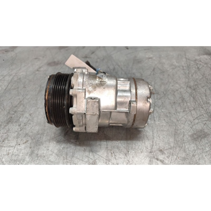 Recambio de compresor aire acondicionado para opel corsa c club referencia OEM IAM 1440F 5