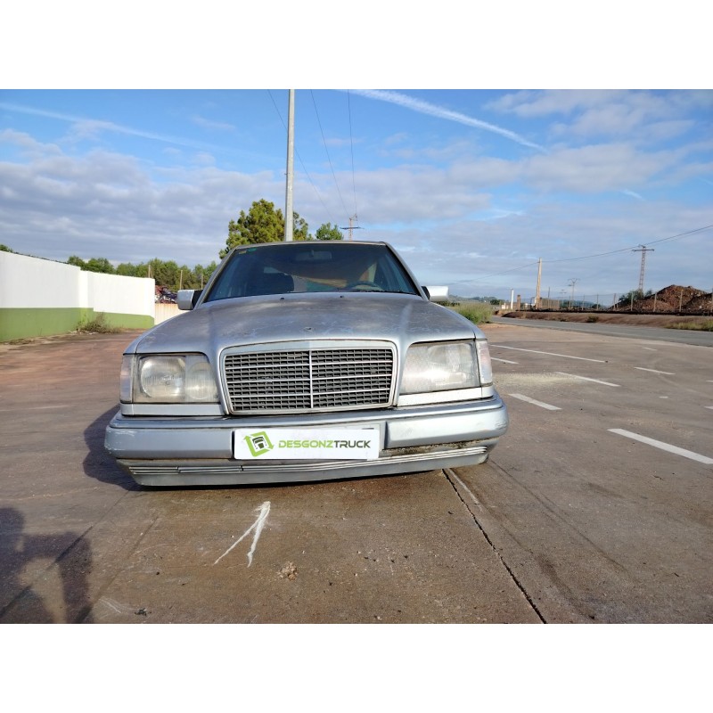 mercedes-benz clase e (w124) berlina del año 1994