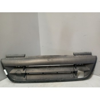 REJILLA DELANTERA CENTRAL 1363366 1375567