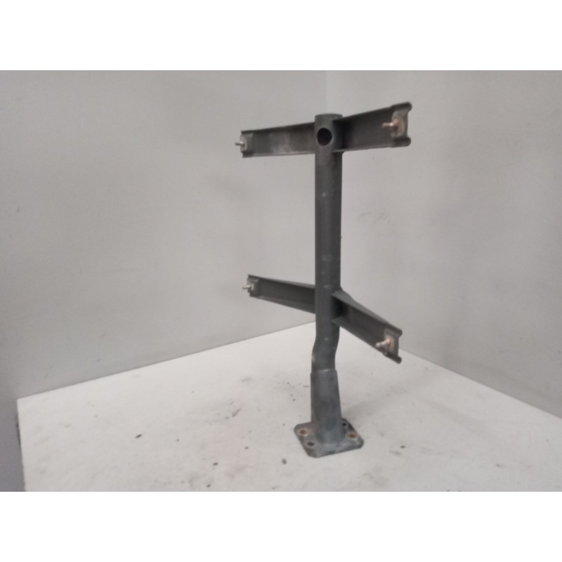 Recambio de soporte para iveco eurocargo 5.9 diesel referencia OEM IAM 8142633 - Blanco 3