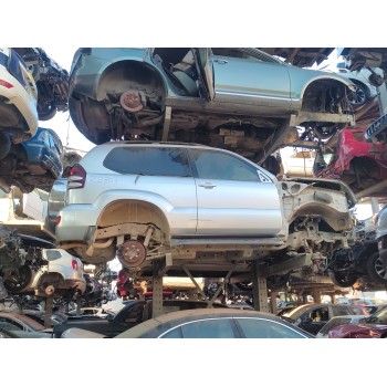 toyota land cruiser (j12) del año 2003