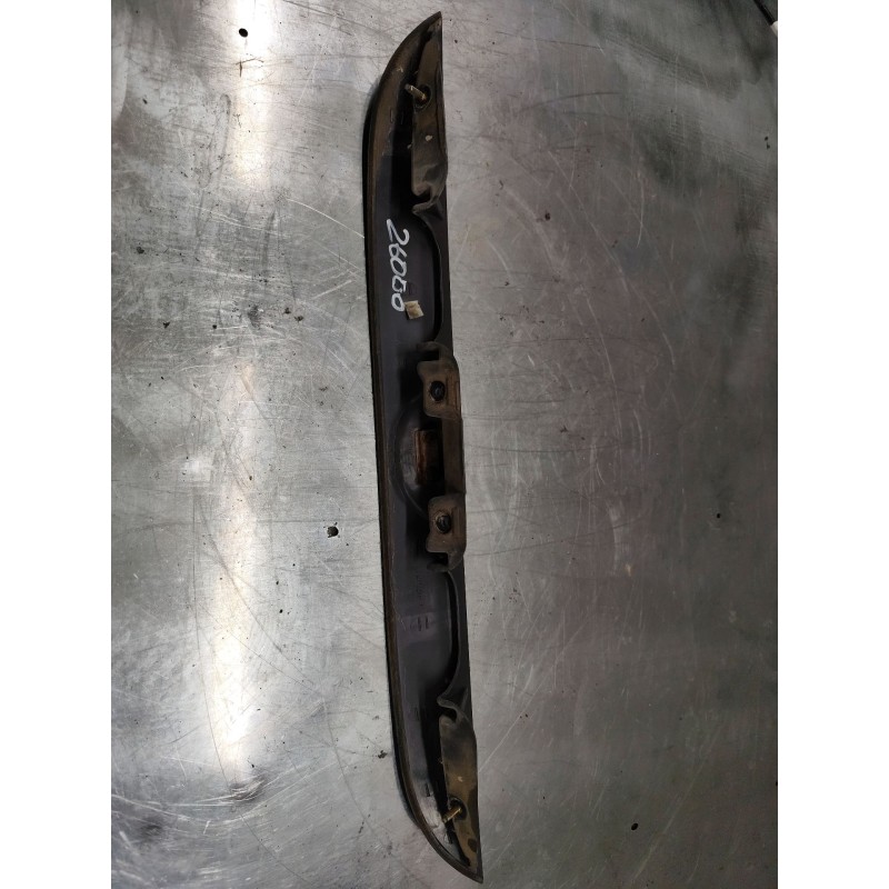 Recambio de molduras traseras para hyundai atos (mx) gls referencia OEM IAM 87311 - Amarillo 2