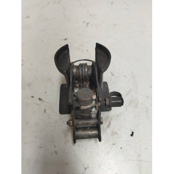 Recambio de cierre cabina derecho para renault serie t 12.8 diesel referencia OEM IAM 22247241  