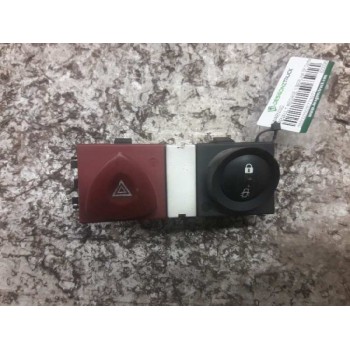 Recambio de warning para renault megane ii berlina 5p confort authentique referencia OEM IAM 8200095493 8200109723 8200107808