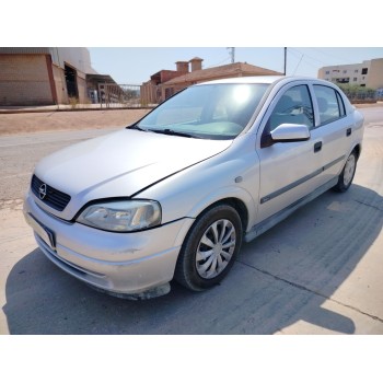 opel astra g berlina del año 2002