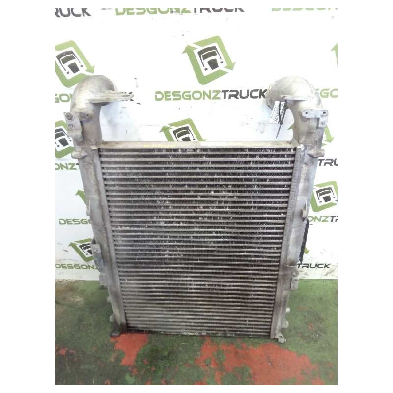 Recambio de intercooler para renault magnum ab 2005 cabina adel.tractor semirr. 4x2 4xx.18 gran espacio referencia OEM IAM 74208 - Blanco