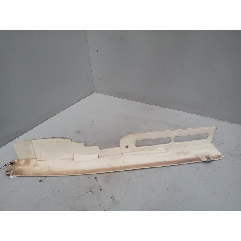Recambio de molduras delanteras para renault m 160.13 (160.12) / m 200.15 referencia OEM IAM 5000421732 - Blanco 3