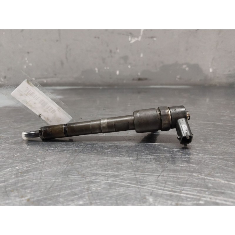 Recambio de inyector para opel corsa c blue line referencia OEM IAM 0445110083 - Blanco 2