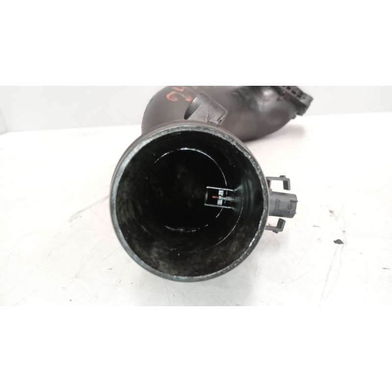 Recambio de tubo admision para riocar march 07 referencia OEM IAM A6510903637 - Blanco 2