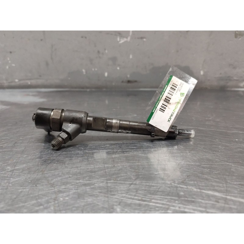 Recambio de inyector para opel corsa c blue line referencia OEM IAM 0445110083 - Blanco 3