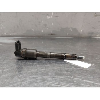 Recambio de inyector para opel corsa c blue line referencia OEM IAM 0445110083  