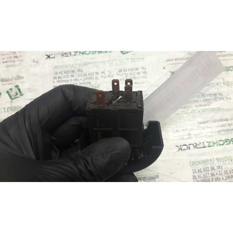 Recambio de warning para opel astra g berlina club referencia OEM IAM 09131728 09138059 2