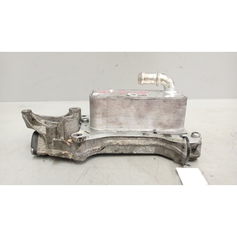 Recambio de enfriador aceite motor para riocar march 07 referencia OEM IAM 70586826  MARCA:MAHLE - Blanco 2