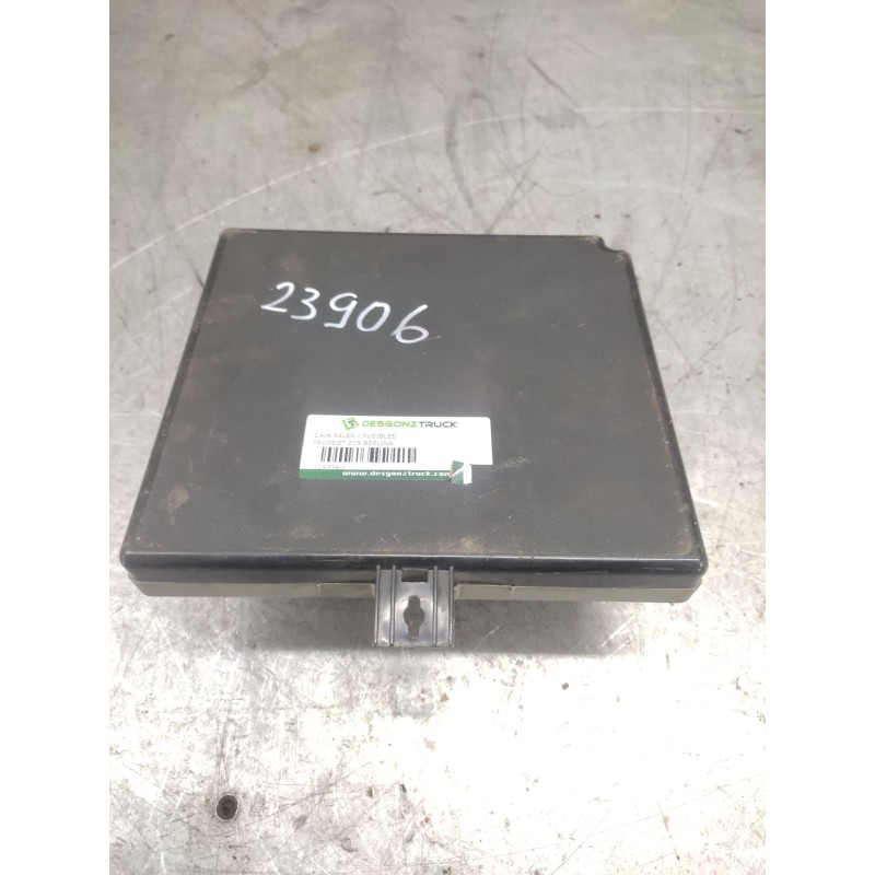 Recambio de caja reles / fusibles para peugeot 205 ii (20a/c) 1.2 referencia OEM IAM   