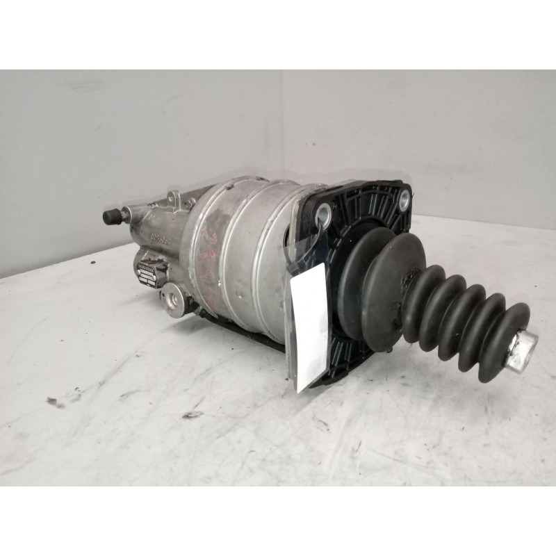 Recambio de servo embrague para iveco eurocargo 05.03  5.9 diesel referencia OEM IAM VG3287  K004295