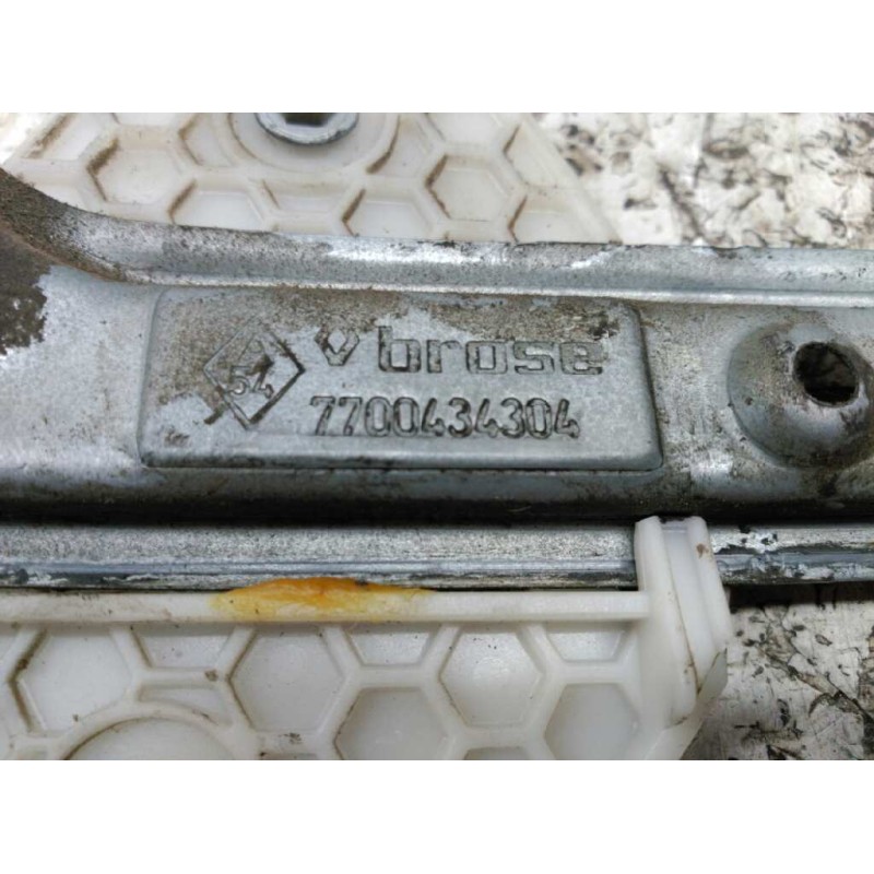 Recambio de elevalunas trasero derecho para renault clio ii fase ii (b/cb0) authentique referencia OEM IAM 7700434304 MANUAL 4