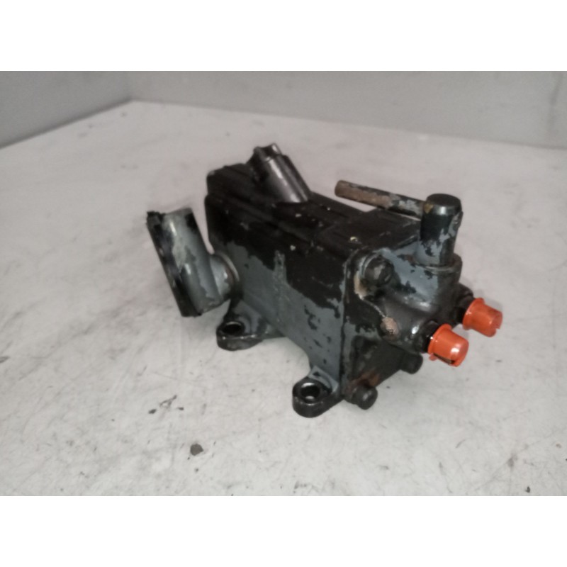 Recambio de bomba elevacion cabina para renault midlum 4.2 diesel referencia OEM IAM 5010316436  